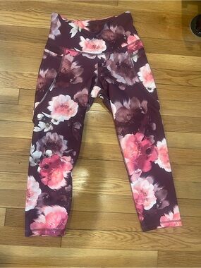 Old Navy Active Burgundy and Pink Floral Elevate Leggings